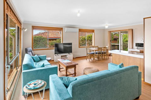 Apples - Accommodation Mermaid Beach 4