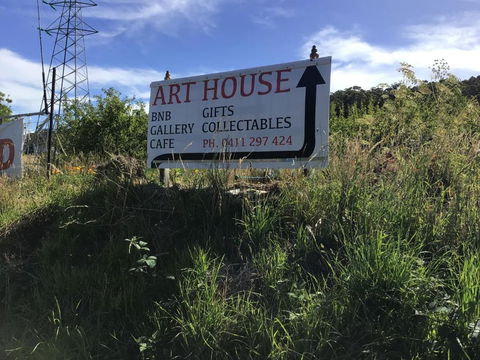 Art House - Accommodation Mermaid Beach 1