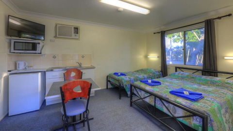 Barcaldine Caravan Park - Accommodation Mermaid Beach 4