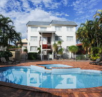 Earls Court Motel  Apartments - Accommodation Mermaid Beach