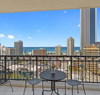 Chevron Renaissance Ocean View - Accommodation Mermaid Beach
