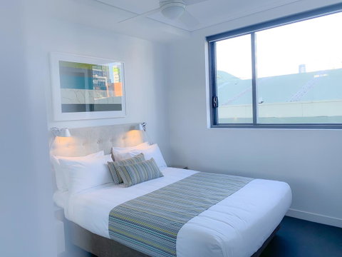 M&A Apartments - Accommodation Mermaid Beach 7
