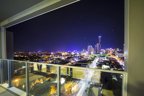 M&A Apartments - Accommodation Mermaid Beach 13