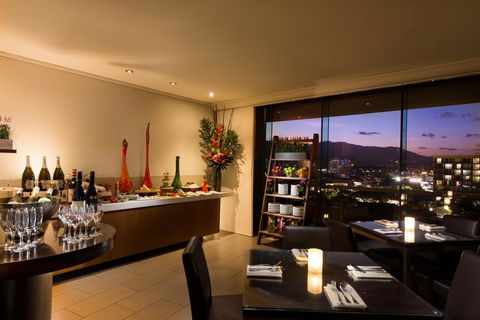 Hilton Cairns - Accommodation Mermaid Beach 35
