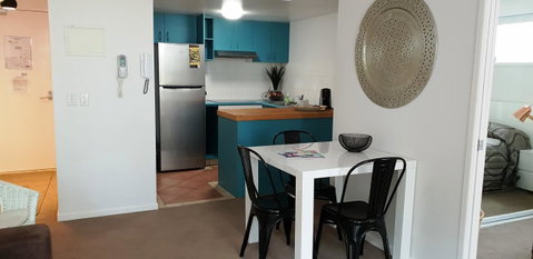 Surfers Beach Resort 2 - Accommodation Mermaid Beach 3