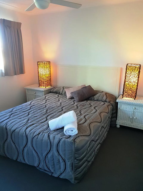 Surfers Beach Resort 2 - Accommodation Mermaid Beach 36