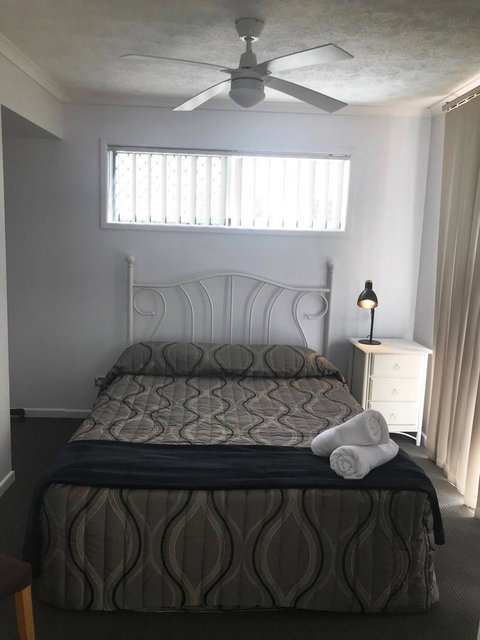 Surfers Beach Resort 2 - Accommodation Mermaid Beach 39