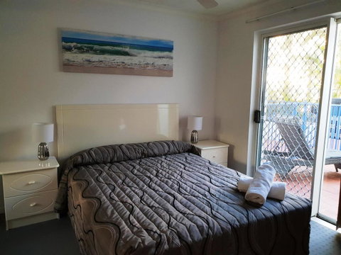 Surfers Beach Resort 2 - Accommodation Mermaid Beach 34