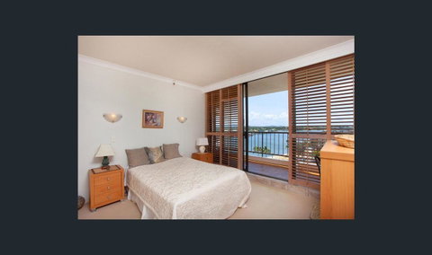 Spectrum Holiday Apartments - Accommodation Mermaid Beach 5