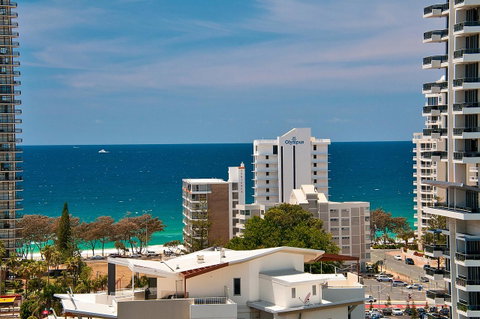 Spectrum Holiday Apartments - Accommodation Mermaid Beach 33