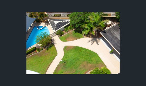 Spectrum Holiday Apartments - Accommodation Mermaid Beach 7