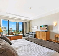 Deluxe King Room in Gold Tower - Accommodation Mermaid Beach