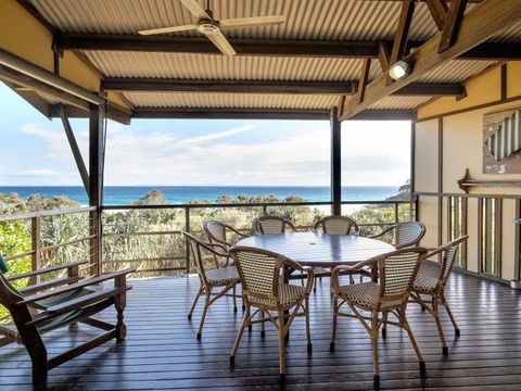 Claytons 1 By Discover Stradbroke - Accommodation Mermaid Beach 12