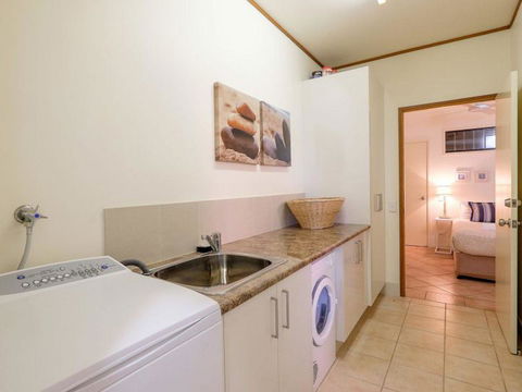 Claytons 1 By Discover Stradbroke - Accommodation Mermaid Beach 20