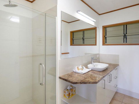 Claytons 1 By Discover Stradbroke - Accommodation Mermaid Beach 19
