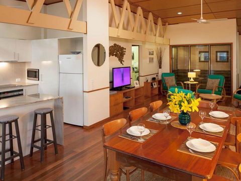 Claytons 1 By Discover Stradbroke - Accommodation Mermaid Beach 0