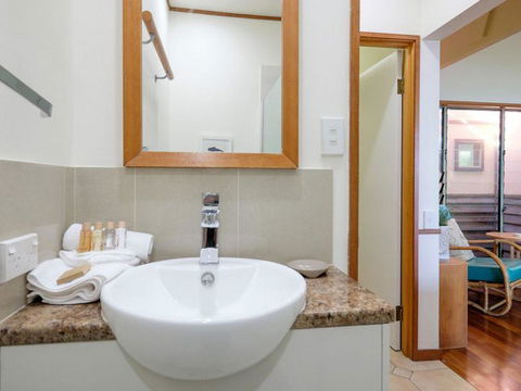 Claytons 1 By Discover Stradbroke - Accommodation Mermaid Beach 10