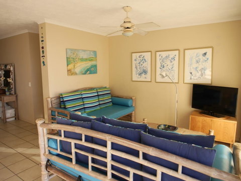 Cylinder Cove 1 - Accommodation Mermaid Beach 3