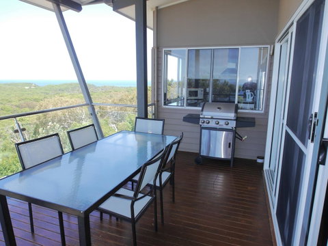 Blue Water Views 1 - Accommodation Mermaid Beach 14