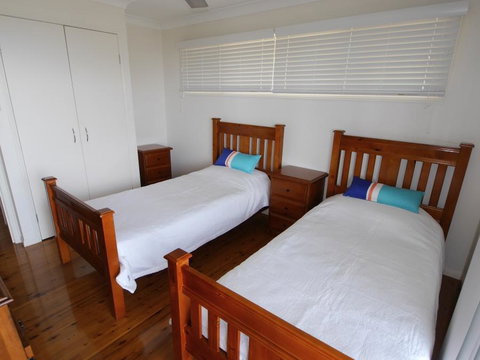 Blue Water Views 1 - Accommodation Mermaid Beach 12