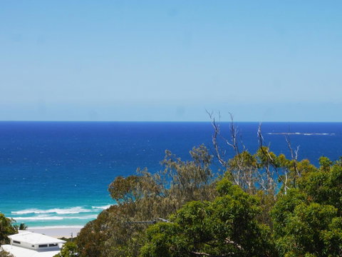 Blue Water Views 1 - Accommodation Mermaid Beach 17
