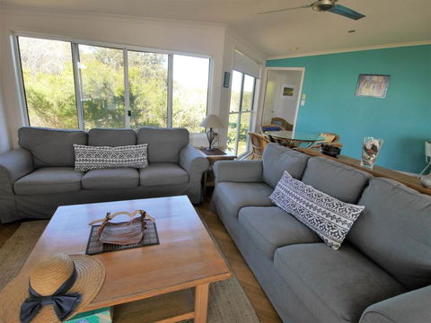 Keep 2 - Accommodation Mermaid Beach 9