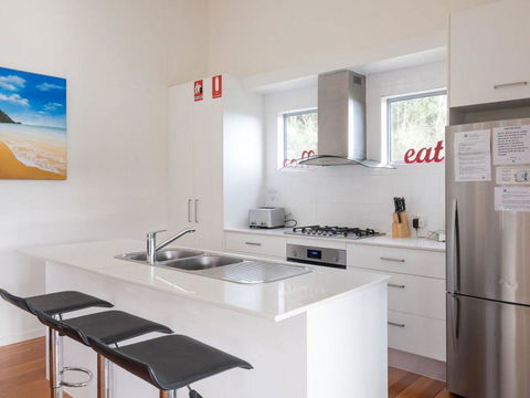 Island Time - Accommodation Mermaid Beach 14