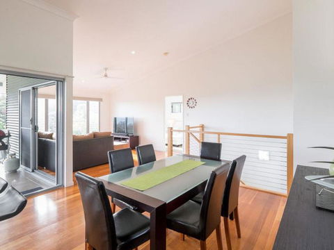 Island Time - Accommodation Mermaid Beach 0
