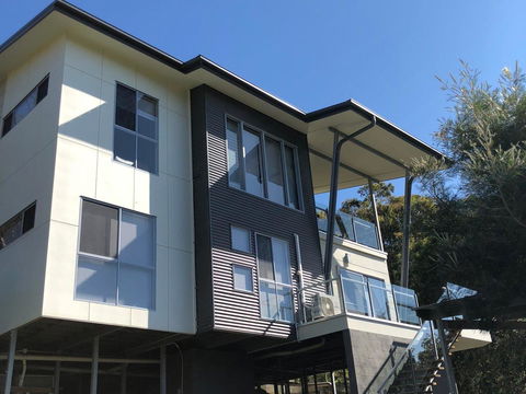 Island Time - Accommodation Mermaid Beach 13