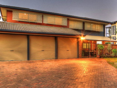 Belle Vue Beach House By Discover Stradbroke - Accommodation Mermaid Beach 2