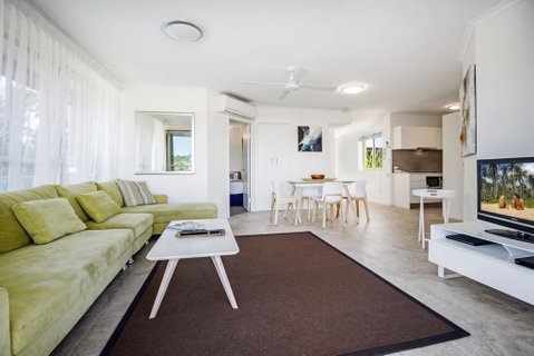 #2 Hastings Street - Accommodation Mermaid Beach 2