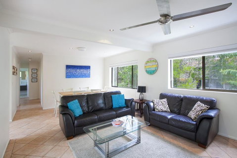 'Pandanus Cove' Apartment 5 - Accommodation Mermaid Beach 1