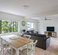 'Pandanus Cove' Apartment 5 - Accommodation Mermaid Beach