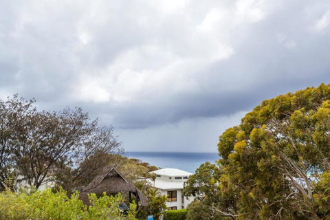1 / 20 Cumming Parade - Accommodation Mermaid Beach 3