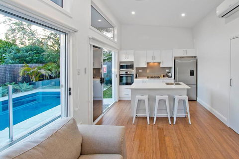1 Bedroom Sydney Beach Studio - Accommodation Mermaid Beach 0