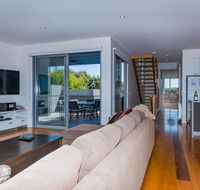 10 Sands Bvd - Accommodation Mermaid Beach