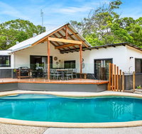 11 Naiad Court - Rainbow Shores Fantastic Family Retreat Swimming Pool 200m to beach Free Wi-Fi - Accommodation Mermaid Beach