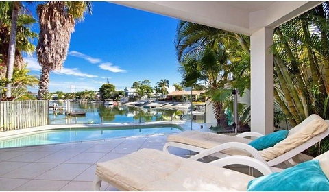 14 Ravenwood Drive - Accommodation Mermaid Beach 1