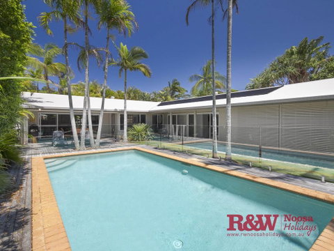 14 Witta Circle - Accommodation Mermaid Beach 0