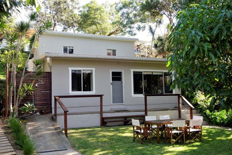 16 Bigoon Road - Accommodation Mermaid Beach 0