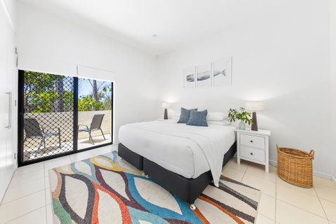 19 Ross Crescent - Accommodation Mermaid Beach 2