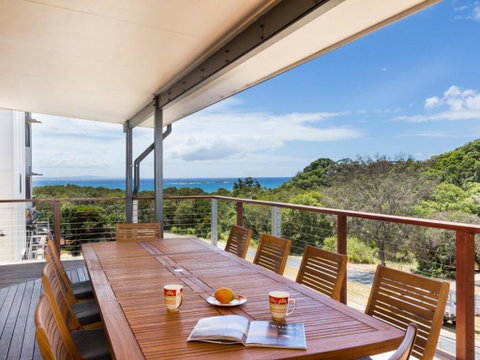 19a George Nothling Drive - Accommodation Mermaid Beach 0