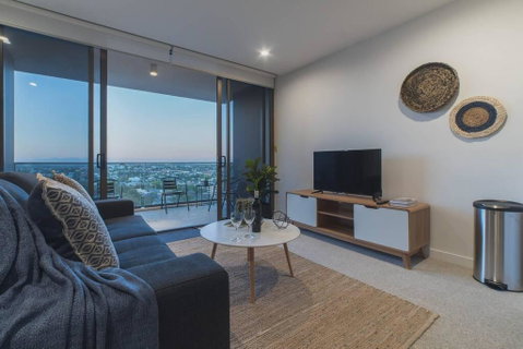 2 Bed Brisbane Resort Apartment - Accommodation Mermaid Beach 1