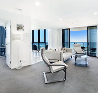 2 Bedroom Ocean View Apartment in Surfers Paradise - Accommodation Mermaid Beach