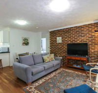 2 Bedroom St Lucia Apartment close to UQ and CityCat - Accommodation Mermaid Beach