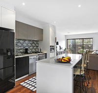 2 Bedroom Townhouse - Family  Corporate Bookings Only - Accommodation Mermaid Beach