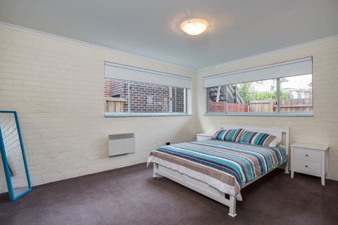 250 Metres To The Beach And Coastal Track. - Accommodation Mermaid Beach 2