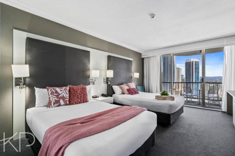 Beach-facing Studio Apt In Surfers Paradise - Accommodation Mermaid Beach 2