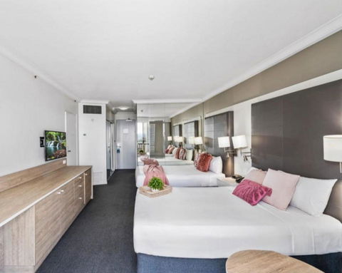 Beach-facing Studio Apt In Surfers Paradise - Accommodation Mermaid Beach 4