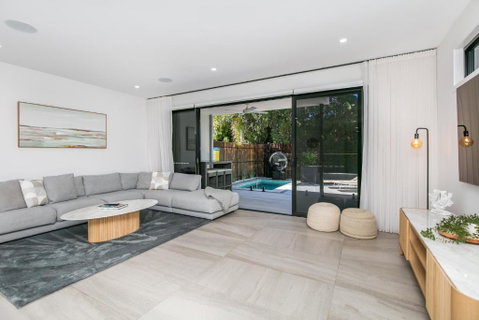 Bliss On The Island - Indulgence At It\'s Best! - Accommodation Mermaid Beach 3